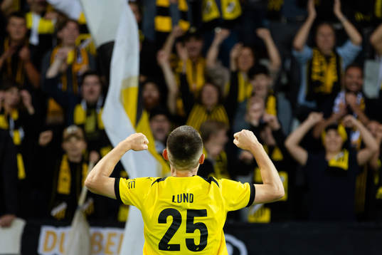 Kristoffer Lund Hansen of Häcken celebrates with supporters