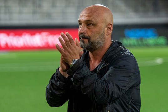 Utsiktens manager Bosko Orovic jublar