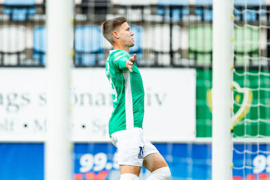 Jönköpings Södras Taylor Silverholt jublar