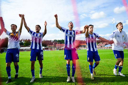 IFK Göteborgs Vilmer Tyrén, Thomas Santos och Marcus Berg jublar