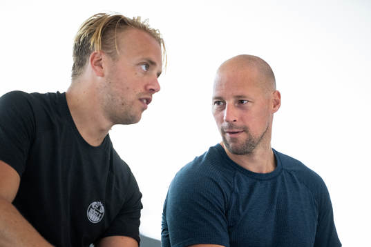 Rögles assisterande sportchef Hampus Sjöström och