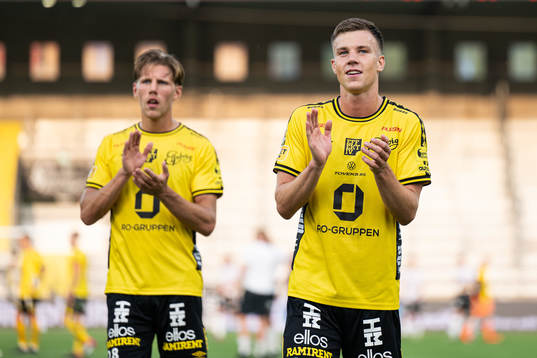 Elfsborgs Andri Fannar Baldursson jublar