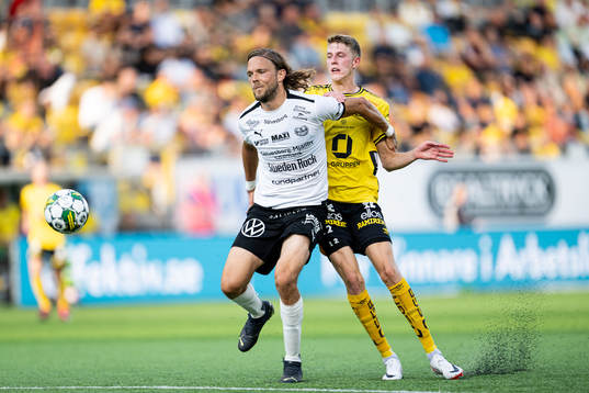 Mjällbys Tom Pettersson och Elfsborgs Alexander Bernhardsson