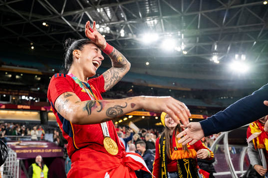 Jennifer Hermoso of Spain celebate