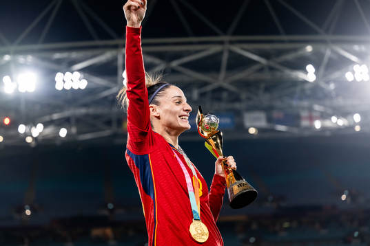 Esther Gonzalez of Spain celebates with the trophy