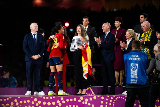 Princess Sofia and Queen Letizia of Spain hand out the FIFA