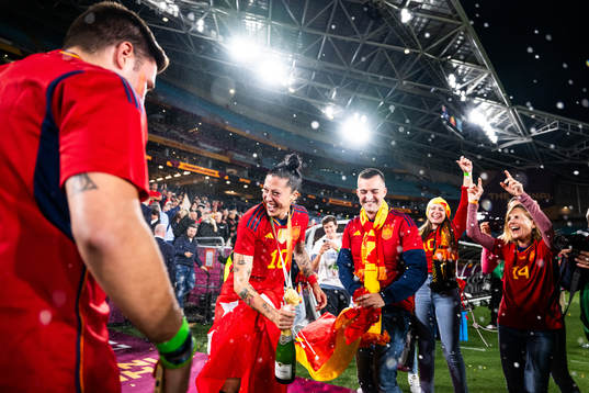 Jennifer Hermoso of Spain celebrates