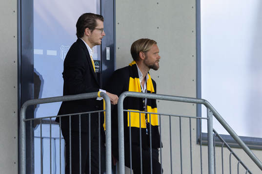 Häckens spelarscout Erik Friberg och klubbchef Marcus Jodin
