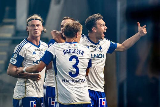 IFK Norrköpings Marcus Baggesen, Daniel Fritz Eid, Victor Stange Lind och Anton Eriksson jublar efter mål 3-1 av Victor Stange Lind