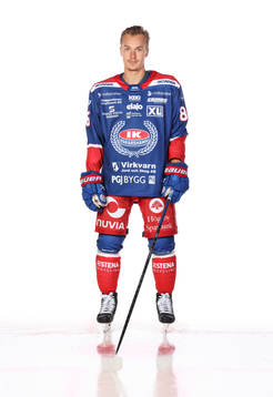 Oskarshamns Lukas Jasekposerar för ett porträtt