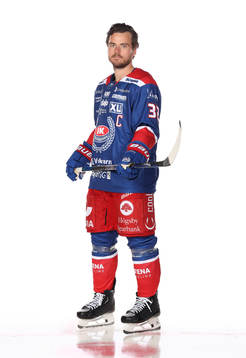 Oskarshamns Oscar Engsundposerar för ett porträtt