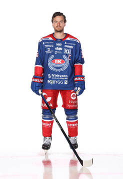 Oskarshamns Oscar Engsundposerar för ett porträtt