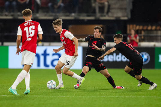 Fotboll, Europa Conference League, Play-off, AZ Alkmaar -