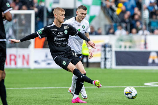 Västerås SKs Daniel Ask och Örebros Jake Larsson