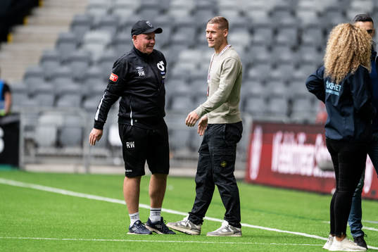 Degerfors assisterande tränare Roger Werner och Victor