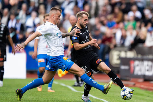 Värnamos Victor Eriksson och Halmstads Jack Cooper-Love