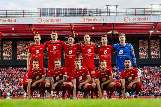 The starting eleven of Brann, from the top left; Sivert