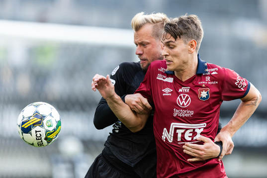 Örebros Sebastian Crona och Örgrytes Noah Christoffersson