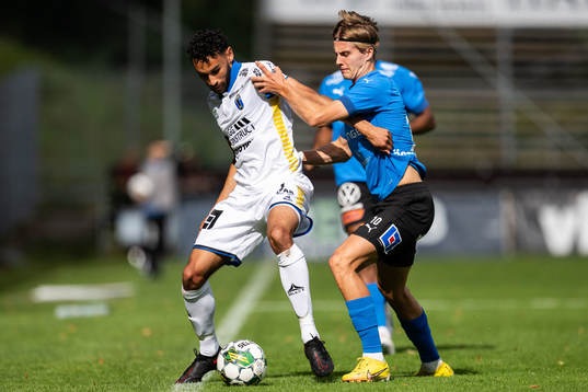 Sirius Joakim Persson och Halmstads Erik Ahlstrand