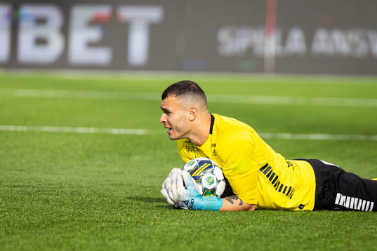 Brages målvakt Andre Bernardini