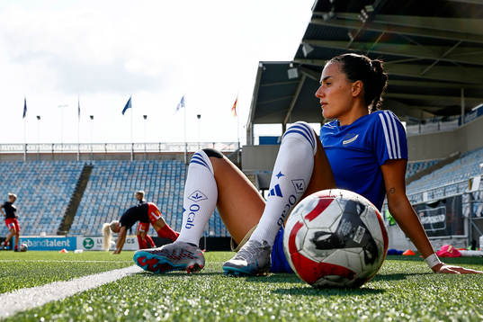 IFK Norrköpings Irma Cajlakovic före fotbollsmatchen i