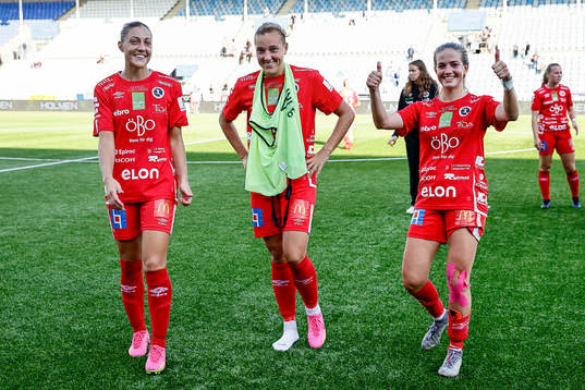 Örebros Hannah Davison, Jenny Danielsson och Regan