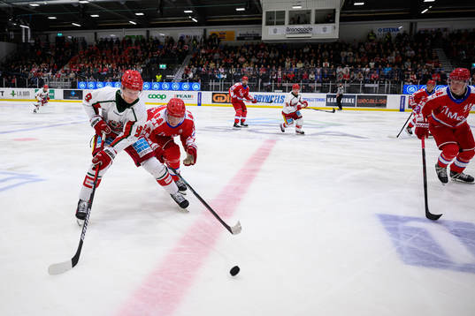 Modos Erik Jinesjö Karlsson och Timrås Oliver Johansson