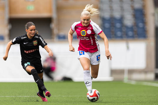 IK Uppsalas Klara Folkesson och Brommapojkarnas Vera Blom