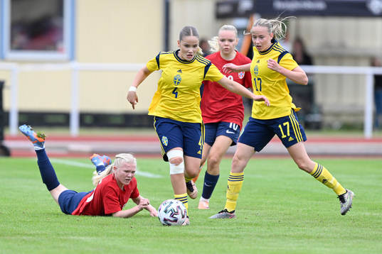 Sveriges Tilda Eliasson Nordbotn och Norges Anny Kerim-Lindland