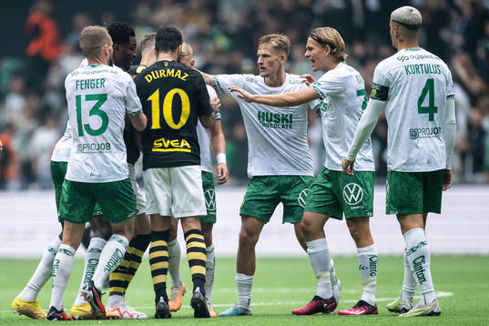 AIKs Jimmy Durmaz och Hammarbys Simon Strand