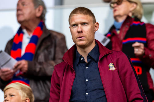 Markus Holgersson på läktaren