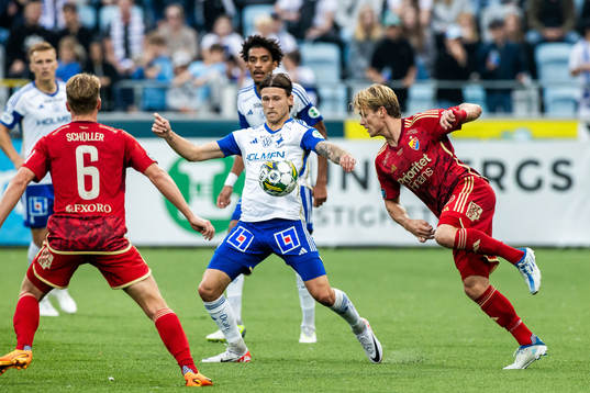 IFK Norrköpings Arnor Traustason och Djurgårdens Hampus Finndell