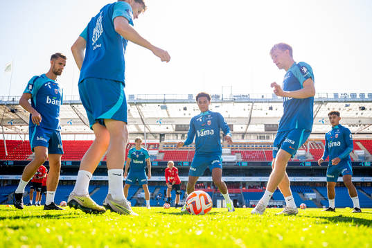 Antonio Nusa and Birger Meling of the Norwegian national