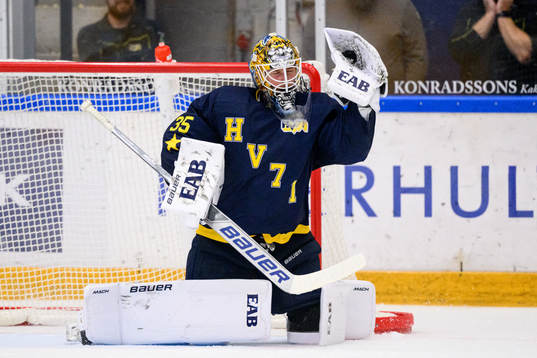 HV71s målvakt Victor Brattström