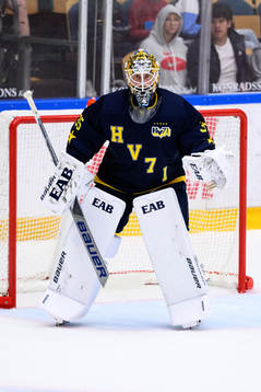 HV71s målvakt Victor Brattström