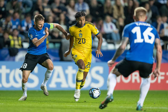 Karol Mets of Estonia and Jens Cajuste of Sweden