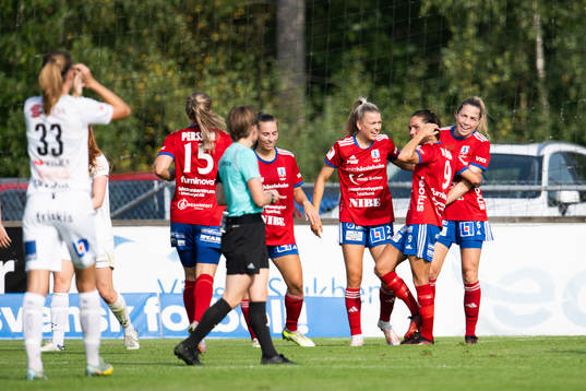 Vittsjös Charlotte Grant jublar