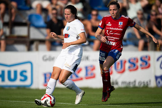 Vittsjös Clara Markstedt och Växjö DFFs Alexandra