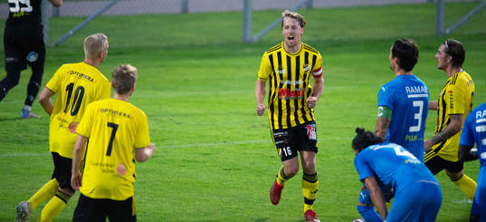 IFK Hässleholms Robin Strömberg jublar i matchen i division 2 mellan IFK Hässleholm och Nosaby IF i Hässleholm 15 september 2023.
