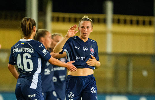 FC Rosengårds Jessica Wik och Mikaela Stojanovska jublar