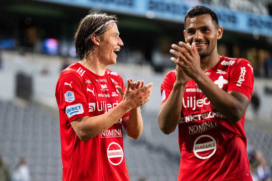 Värnamos Simon Thern och Wenderson Oliveira do Nascimento