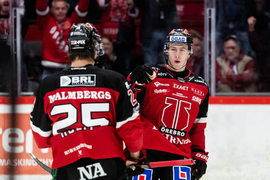 Örebros Jonathan Lekkerimäki jublar