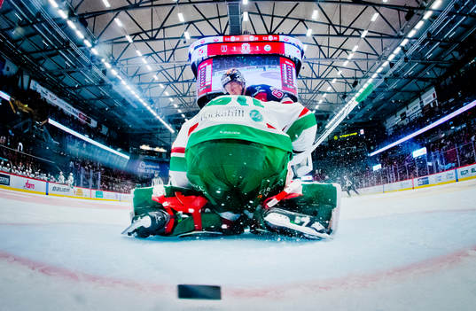 Örebros Robert Leino sätter