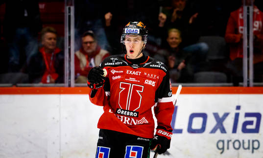 Örebros Jonathan Lekkerimäki jublar