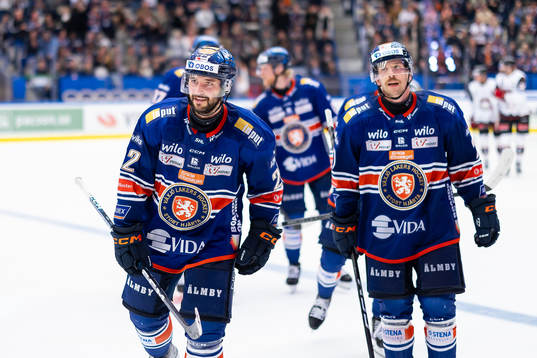 Växjös Tobias Rieder jublar