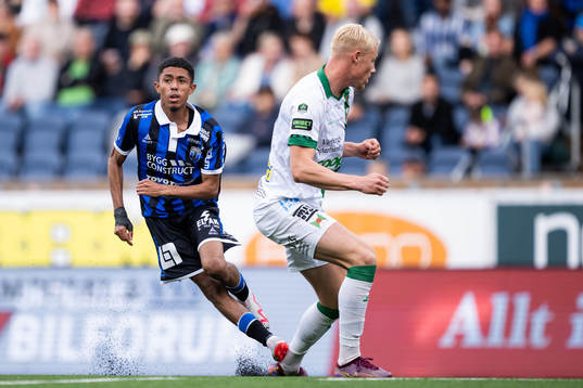 Sirius Tashreeq Matthews och Varbergs Vilmer Rönnberg