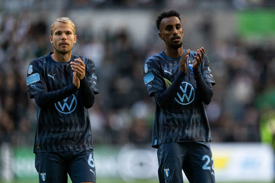 Malmö FFs Oscar Lewicki och Taha Ali jublar