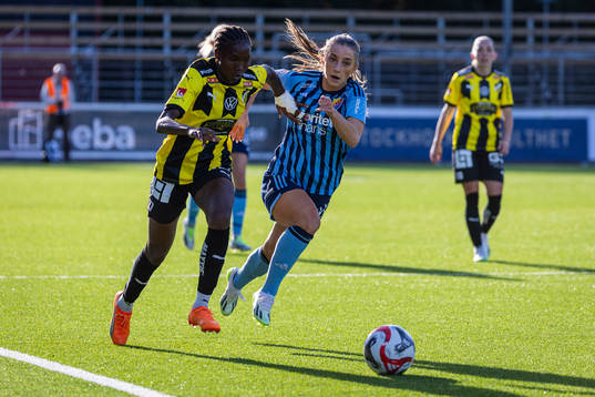 Häckens Aisha Masaka och Djurgårdens Tilde Lindwall