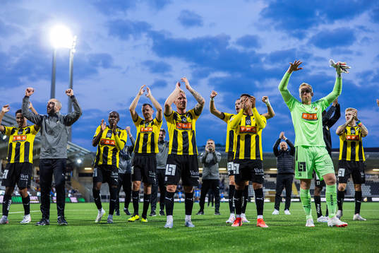 Häckens Even Hovland, Mikkel Rygaard Jensen, Amor Layouni,