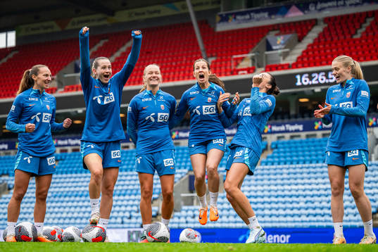 Marit Bratberg Lund, Elisabeth Terland, Frida Maanum, Tuva